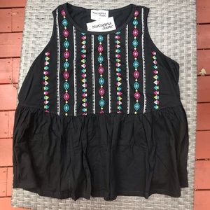 NWT SAVANNA JANE embroidered sleeveless top size 2XL